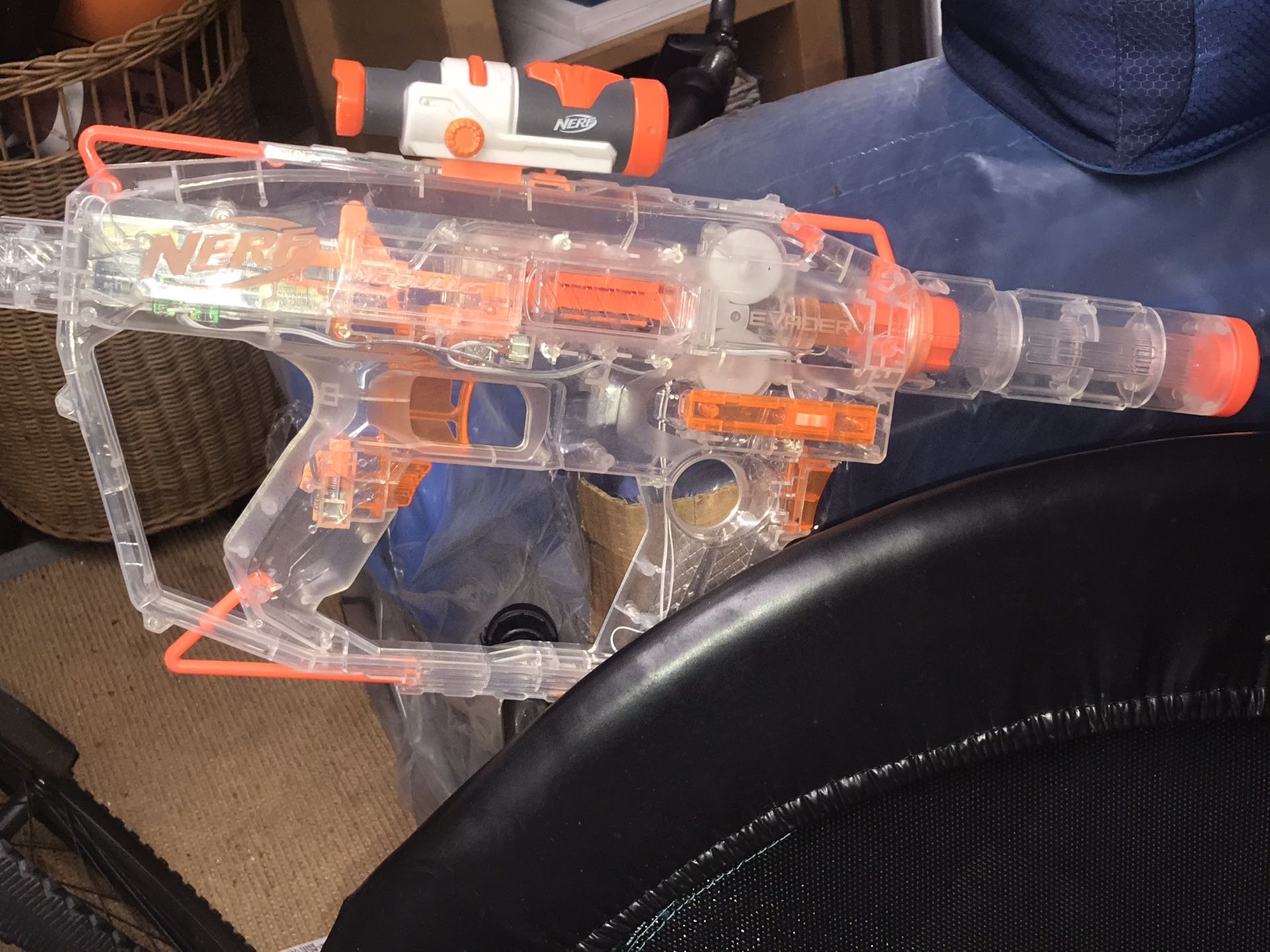 Preowned Evader Nerf Gun With mag and scope great shape!