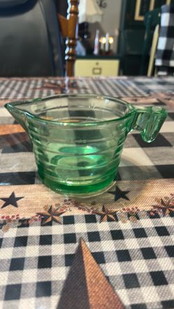 Uranium glass 1930s measuring cup