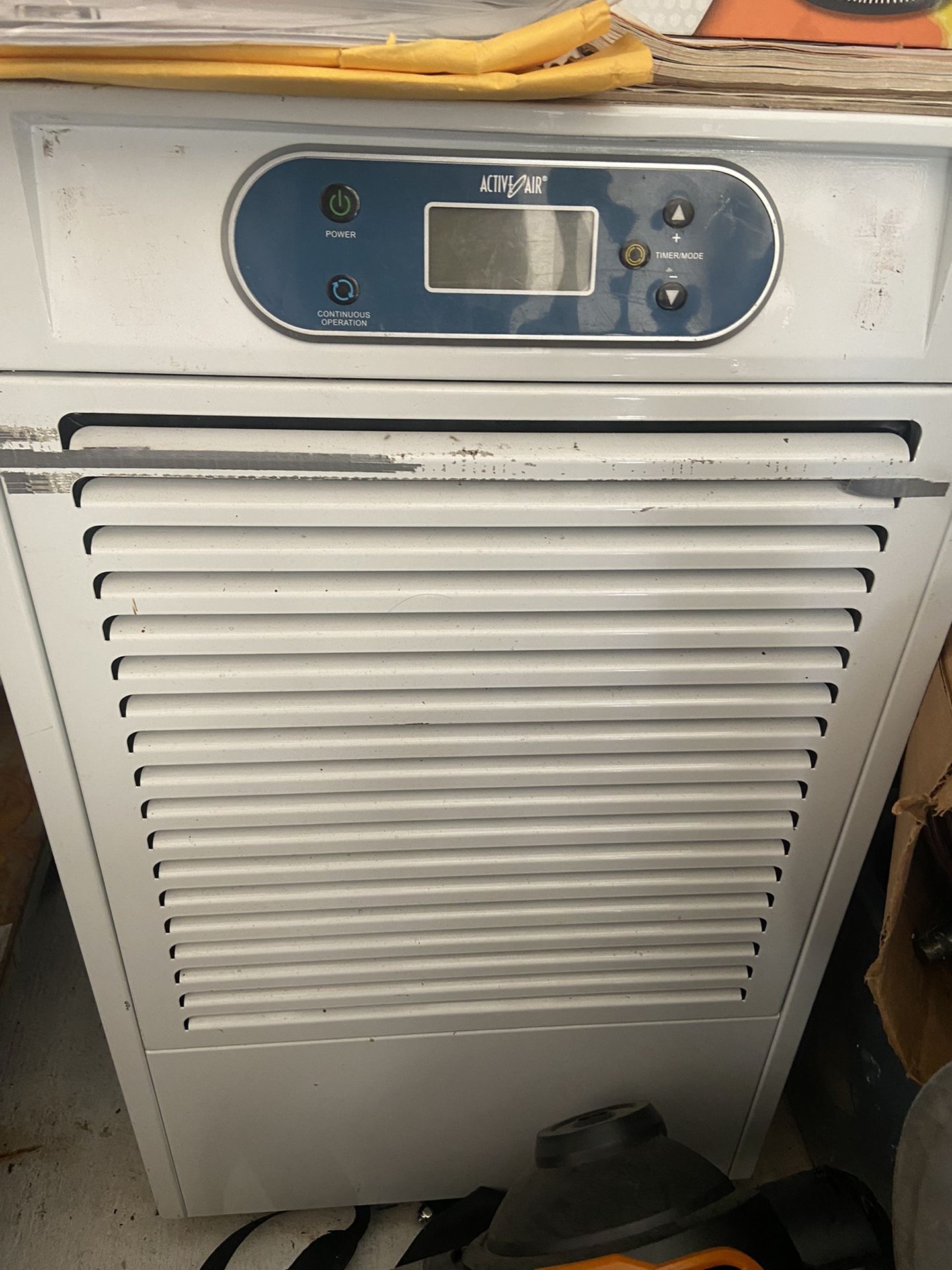 Active Air Dehumidifier