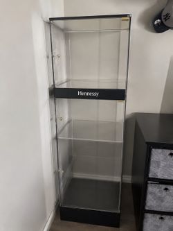 Hennessy Display Liquor Cabinet – Acrylic Display Case