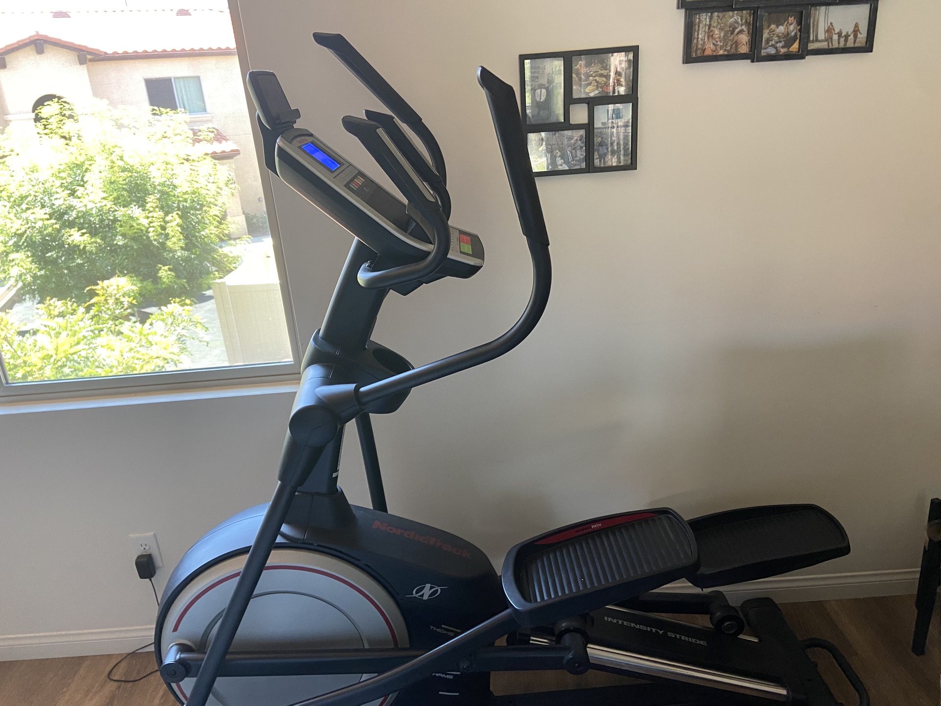 NordicTrack Elliptical Machine 20” Stride