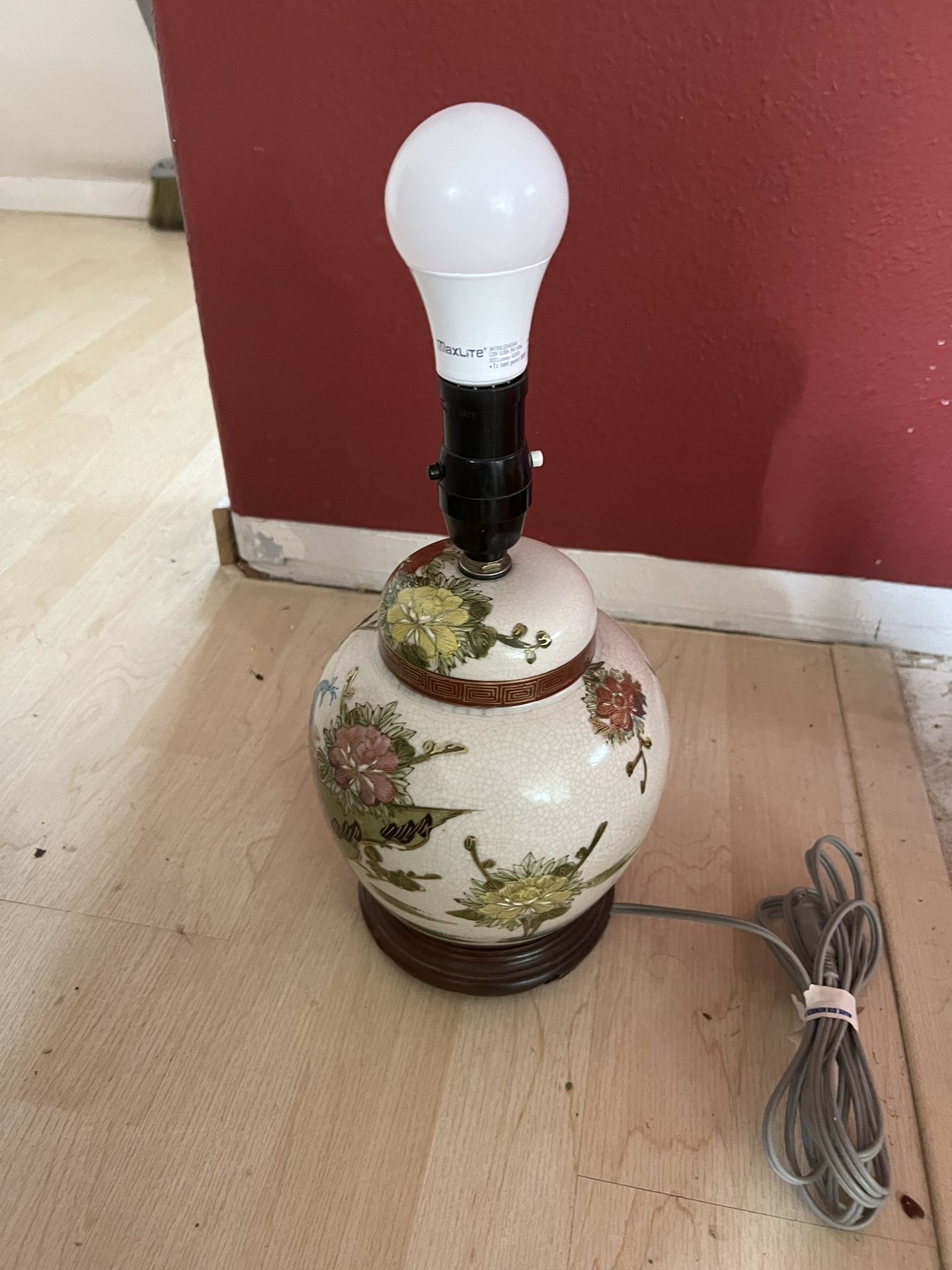 Kutani Lamp