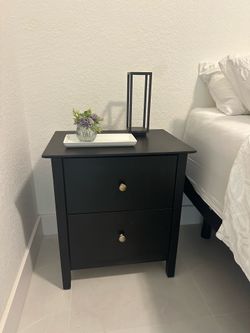 Set of 2 modern nightstands black matte