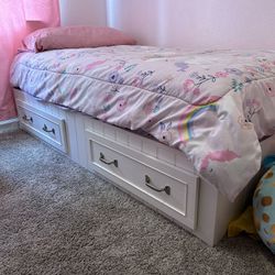 Pottery Barn Twin Bed 