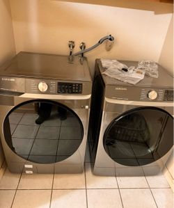 Samsung washer and dryer pair