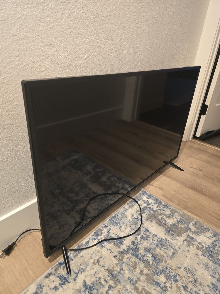 43" SCEPTRE tv