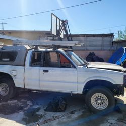 Mazda B2000 For Parts $0