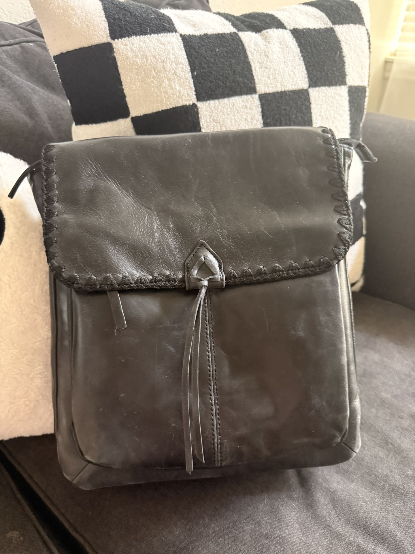 ThaSak Convertible Backpack