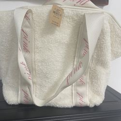 🌟 Victoria’s Secret PINK Sherpa Tote Bag – New With Tags 🌟