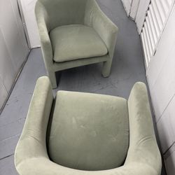 Set Of 2 avocado green side chairs