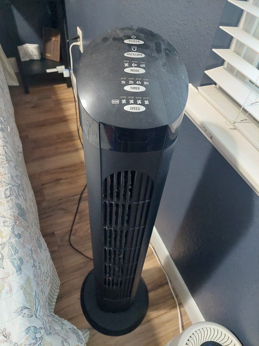 4 Speed Tower Fan In Excellent Working Condition