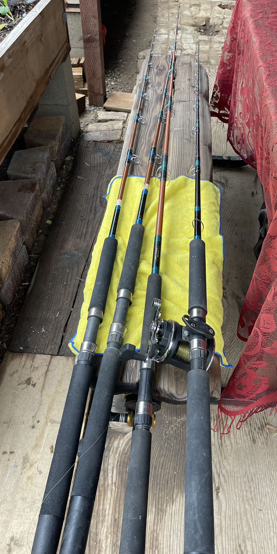 4 Californian Series Fishing Rods. for Sale in La Mirada, CA - OfferUp