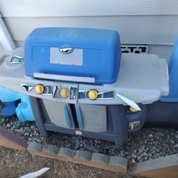 Toddler's Barbecue Grill