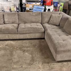 Sectional Couch 