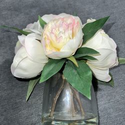 Flower In Vase Decor