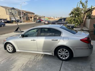 2012 Hyundai Genesis
