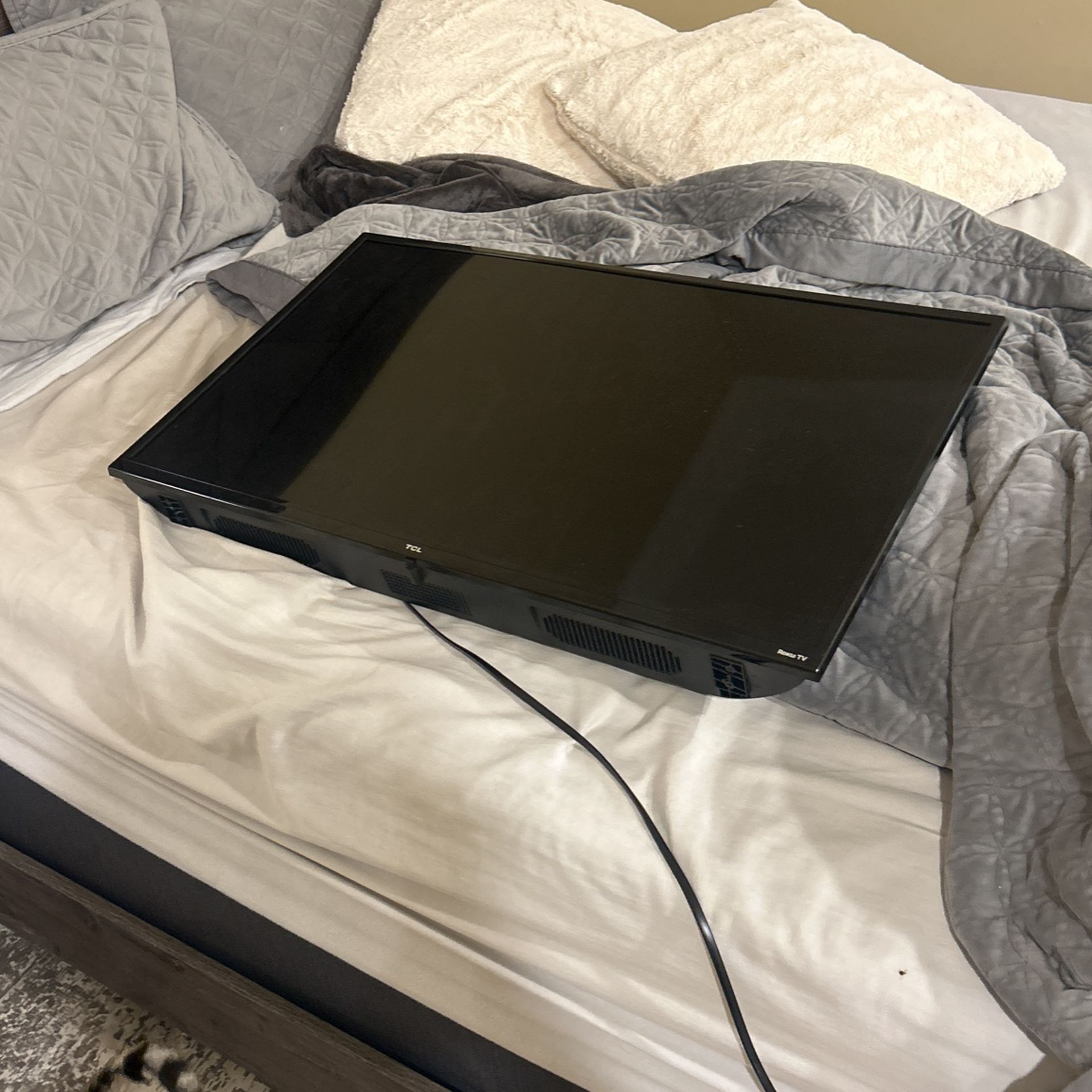 Tcl roku TV 45-50 inches