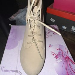 Me boot wedges