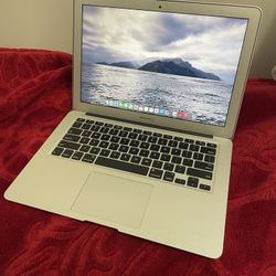 MACBOOK AIR 