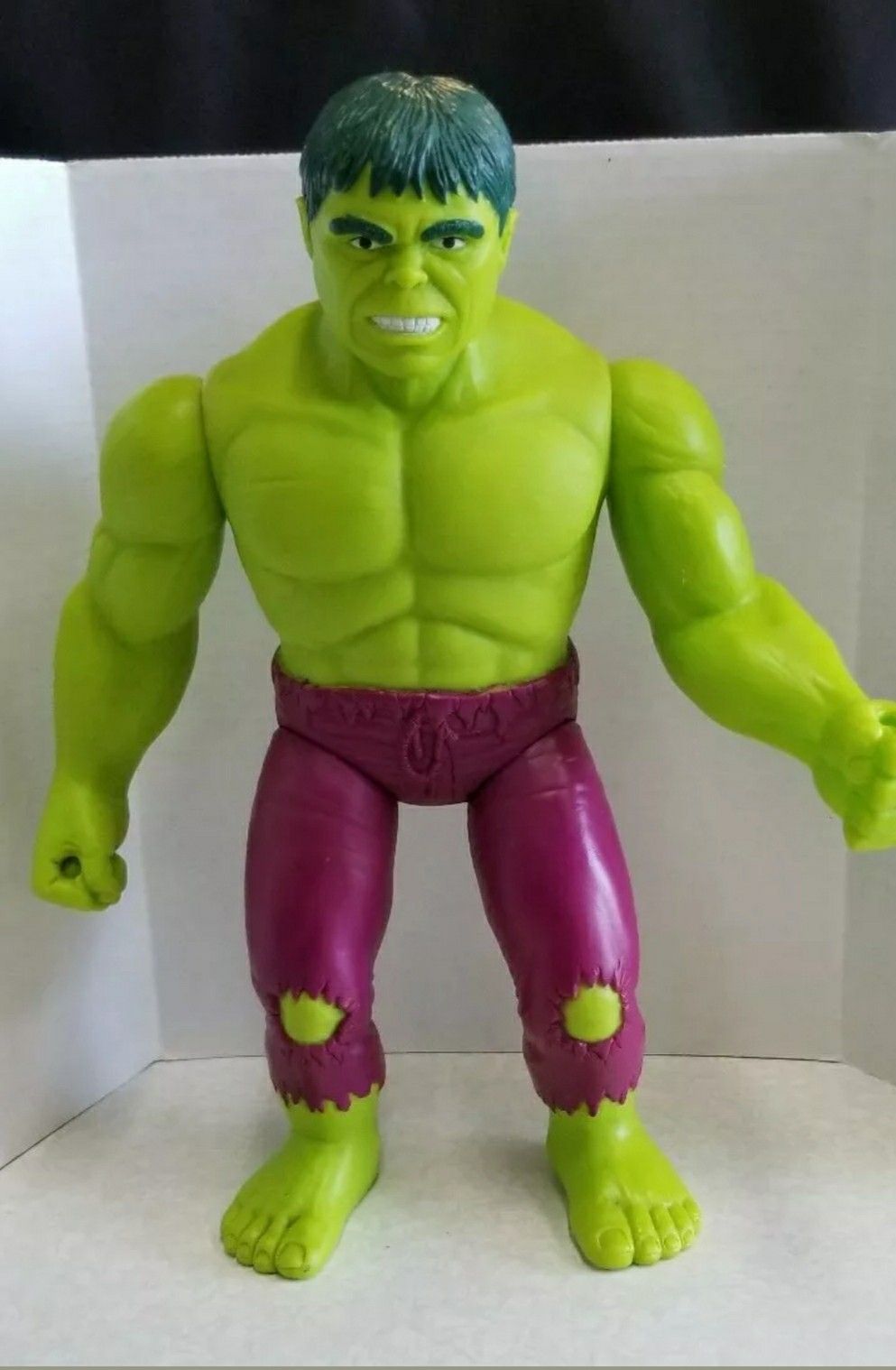 VINTAGE 1991 TOY BIZ MARVEL INCREDIBLE HULK 15" FIGURE * GOOD USED CONDITION