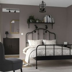 Bedframe IKEA SAGSTUA 