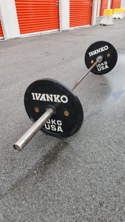 $200 -IVANKO Calibrated pair Bumpers Plates + 1 bar . Miami 33130
Delivery for extra