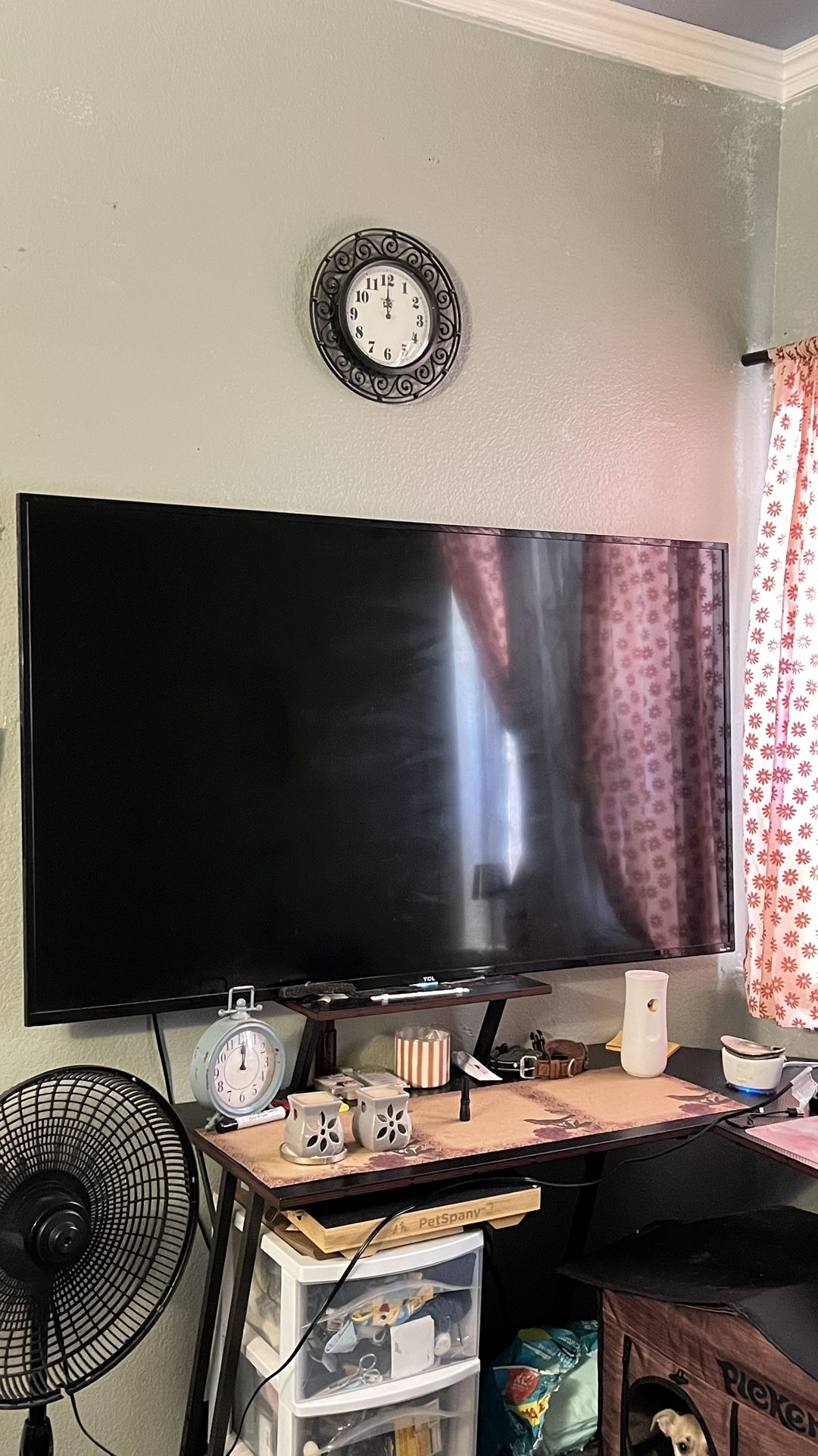 64' TCL Roku Tv