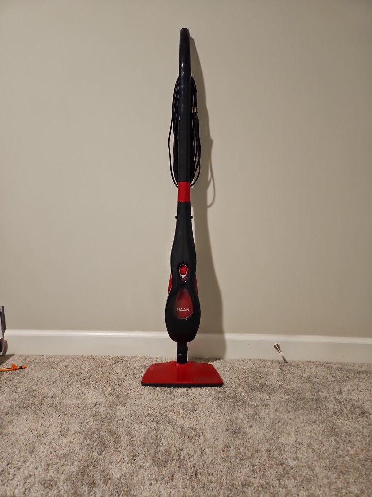 Steam Floor Cleaner. Haan Steam Cleaner Model SI-70R