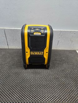 DeWALT  Bluetooth Speaker