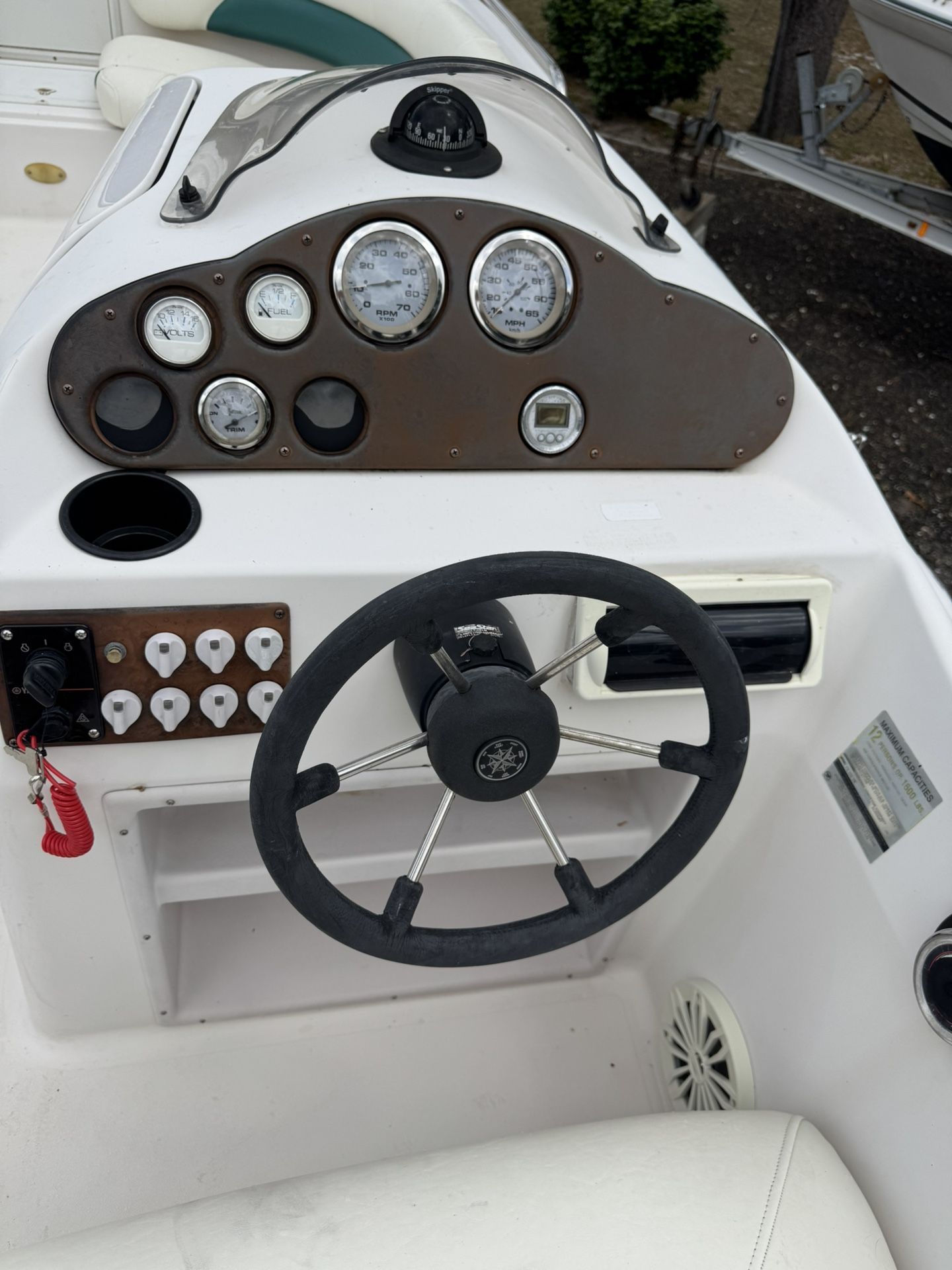 1999 Hurricane Fun Deck 232