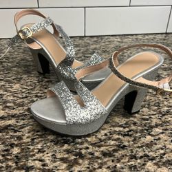 Zapatillas Plateadas 