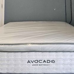 Brand New California King Organic Avocado Green Mattress With Pillow Top!! 