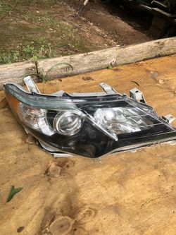 toyota camry headlight