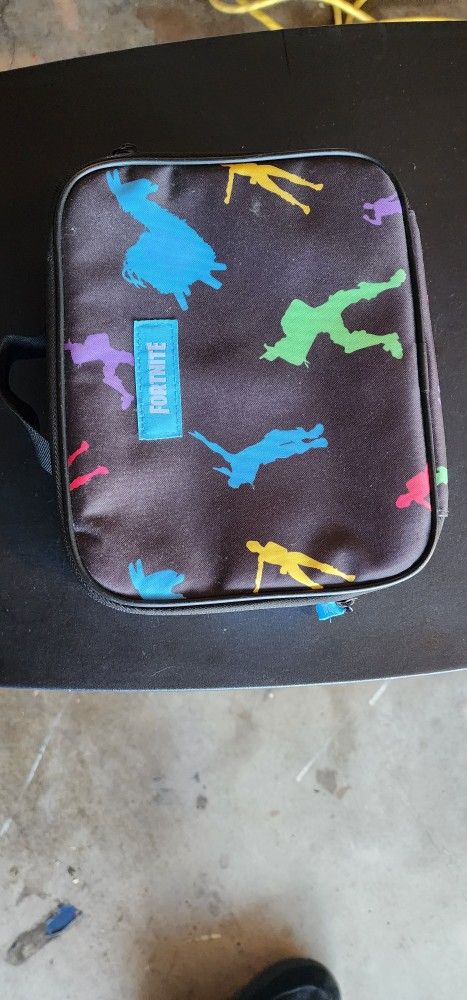 Fortnite Lunch Pail