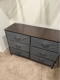 Clothing dresser