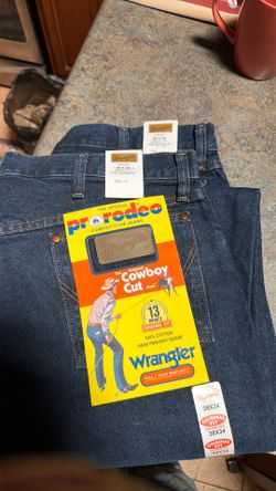 Wrangler Boot Cut Jeans 38 x34 ( 2 pair)