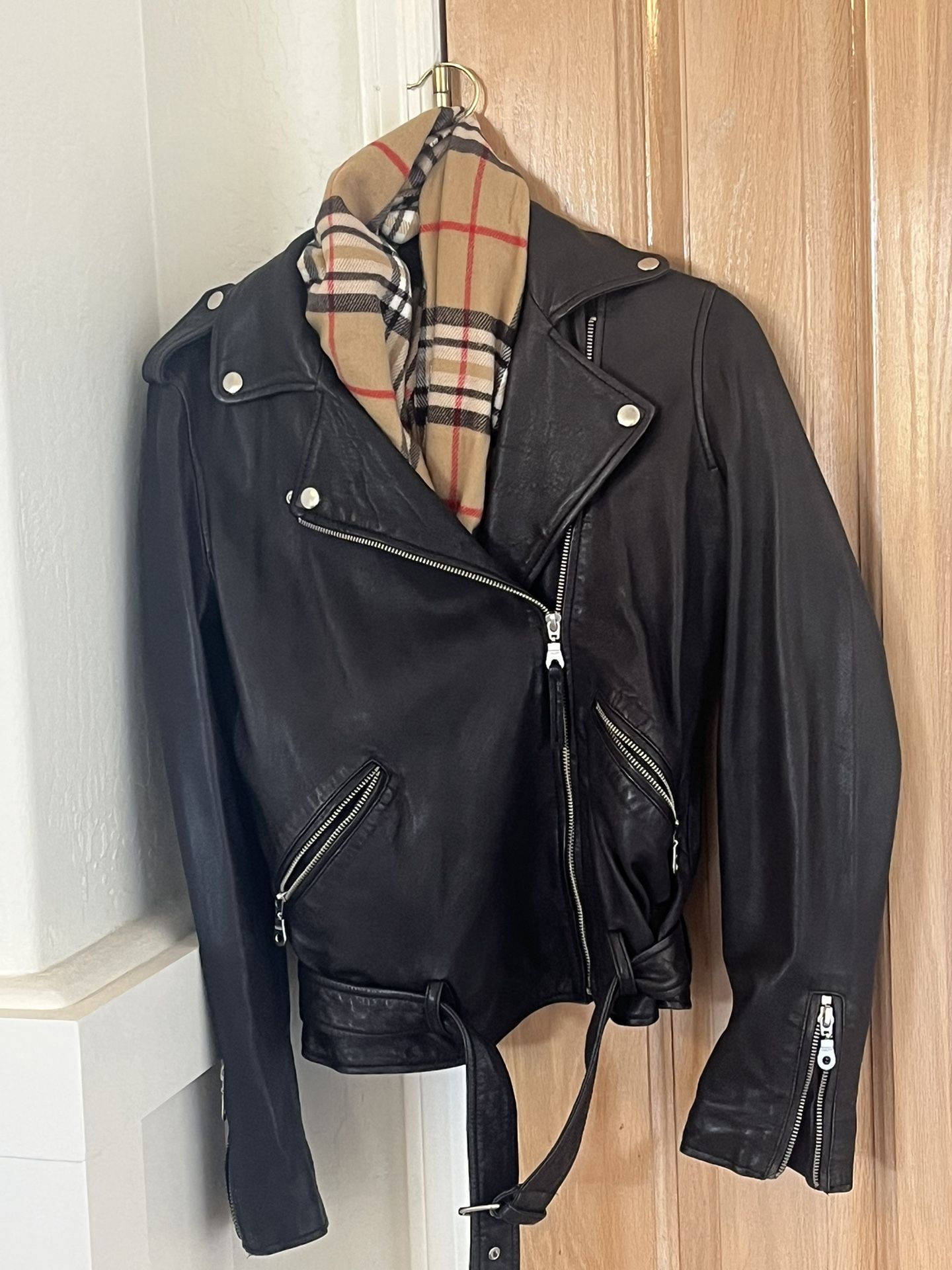 🖤⭐️ Vintage Real Leather Moto Jacket 🖤⭐️✨ Small