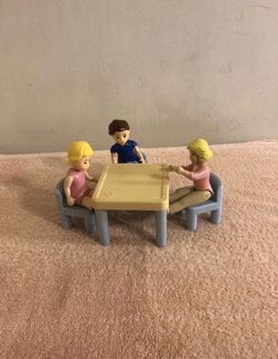 Vintage Little Tikes Dollhouse Size Blue Table & 3 Chairs Plus 3 People