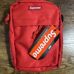 SUPREME CROSSBODY BAG