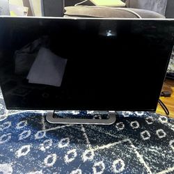 32 Inch Flat Screen TV