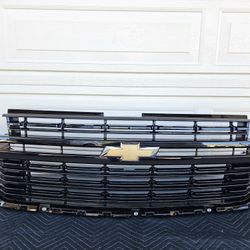 Chevrolet Suburban Tahoe OEM Grille 