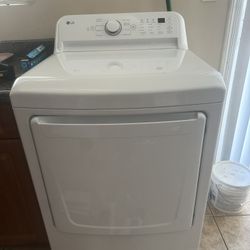 LG Electric Dryer