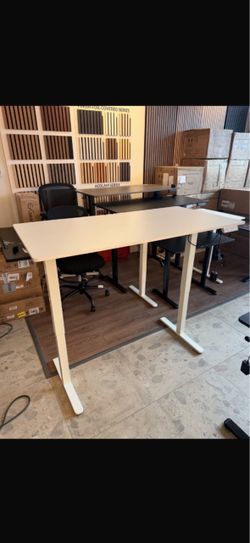 55” white Standing desk (I have lot of other desk sizes and colors 😀)