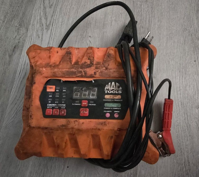 MAC TOOLS BATTERY CHARGER