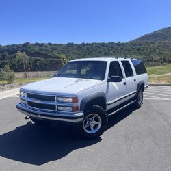 1997 Chevy suburban k2500