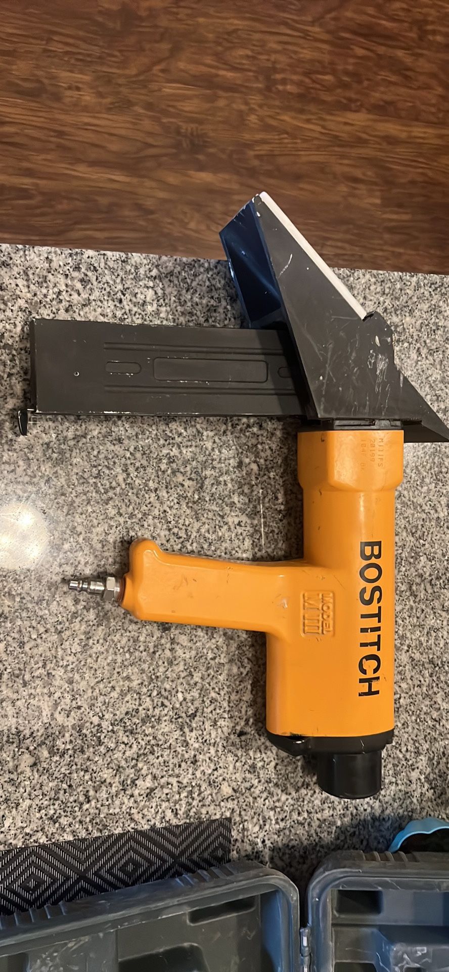 Finish Nailer And Flooring Nailer