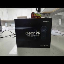 Samsung Gear VR Headset - Like New