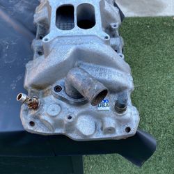 Intake For A 305 350 327 Chevy Motors
