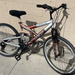 bike everything work tires size 26 have little scratches only 