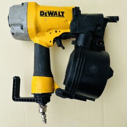DEWALT DW66C-1 Pneumatic 15-Degree Coil Siding Nailer